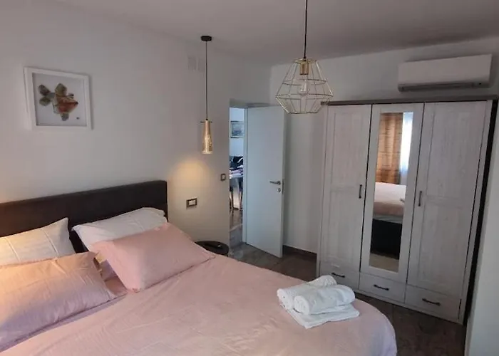 アパート Second Mary マトゥリ