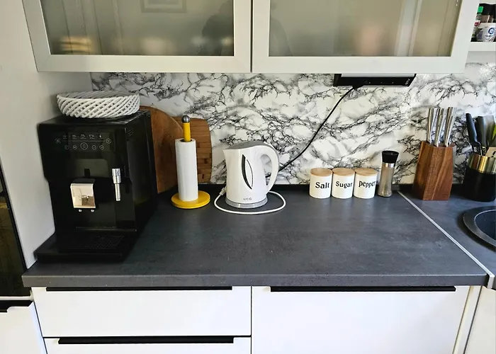 Second Mary Apartman